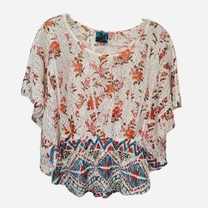 Color of Love White & pink floral short sleeve blouse with lace hem Size Small